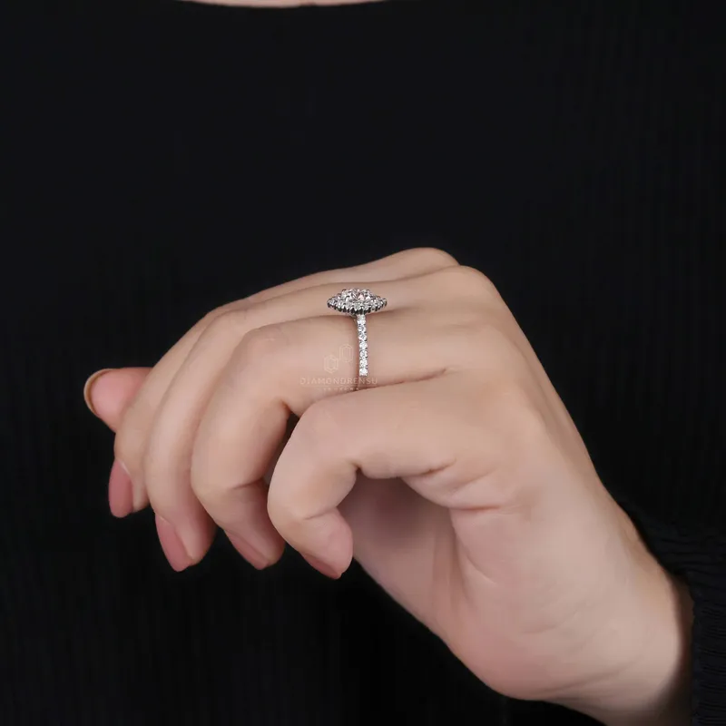 0.85 CT Round Brilliant Cut Lab Grown Diamond Halo Engagement Ring vy 6
