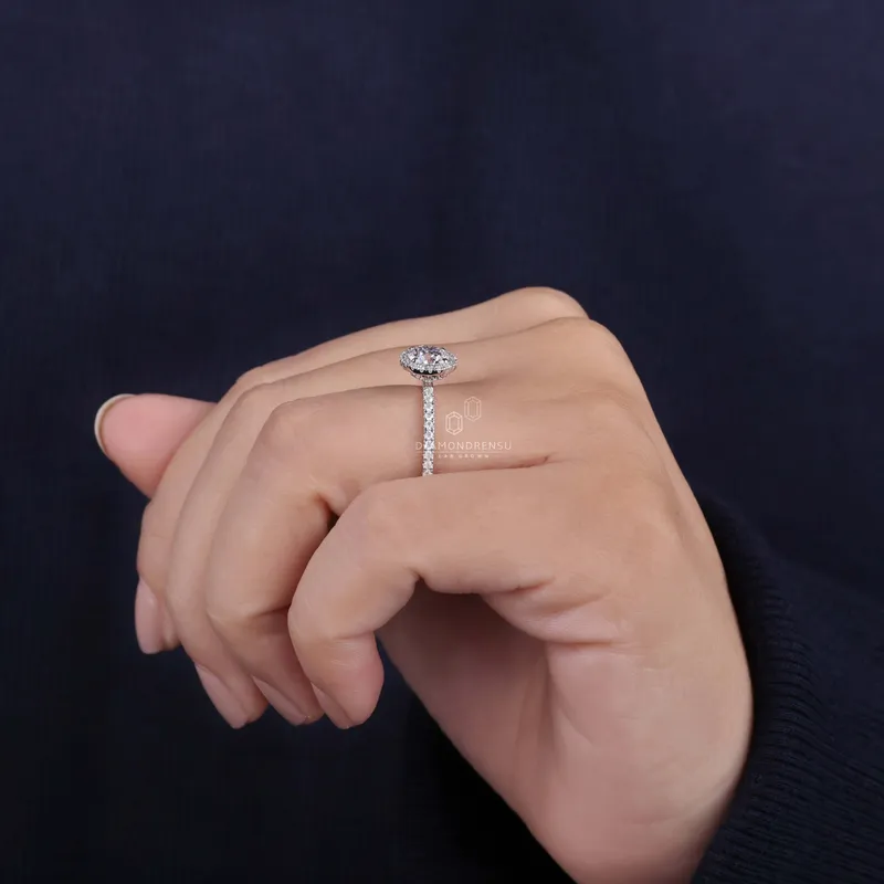 0.85 CT Round Lab Grown Diamond Ring, Halo Engagement Ring vy 8