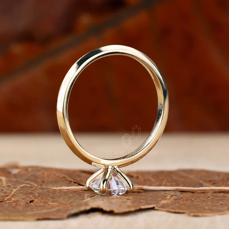 0.92 CT Round Lab Grown Diamond Solitaire Engagement Ring view 3