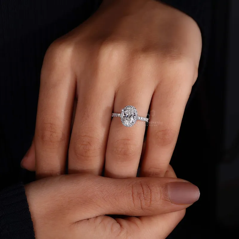 1 Carat Oval Diamond Ring with Sparkling Halo Design vy 7