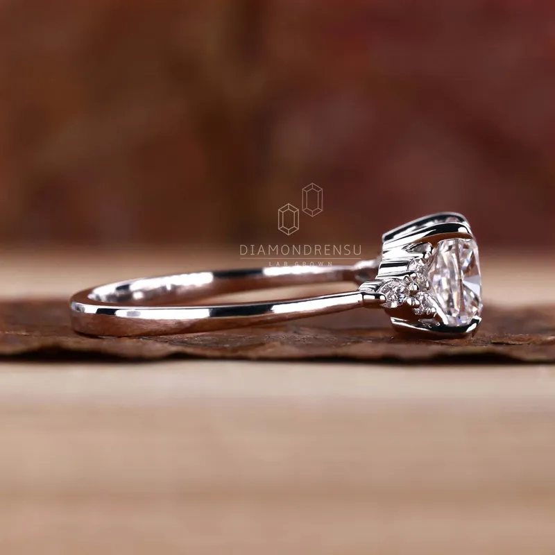 1.0 to 2.0 CT Cushion Cut Lab Grown Diamond Engagement Ring vy 2