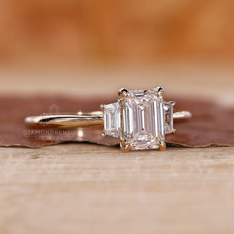 1.01 CT Emerald Cut Lab Grown Diamond Ring, Side Trapezoid Three Stone Diamond Ring vy 3