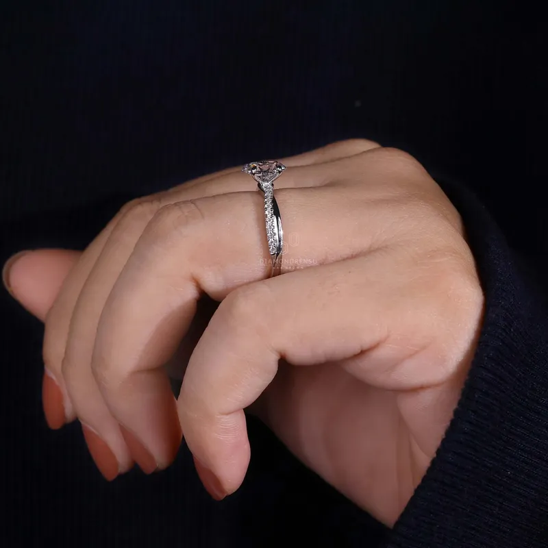 1.01 CT Oval Cut Lab Grown Diamond Engagement Ring, Twisted Band view 7