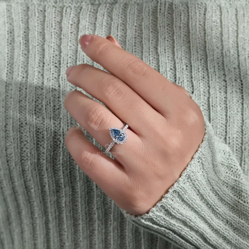 1.01 CT Pear Blue Diamond Ring, Pear Lab Grown Blue Diamond Engagement Ring vy 2