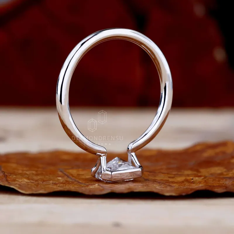 1.01 CT Radiant Cut Lab Grown Diamond Ring, Half Bezel East to West Setting vy 4