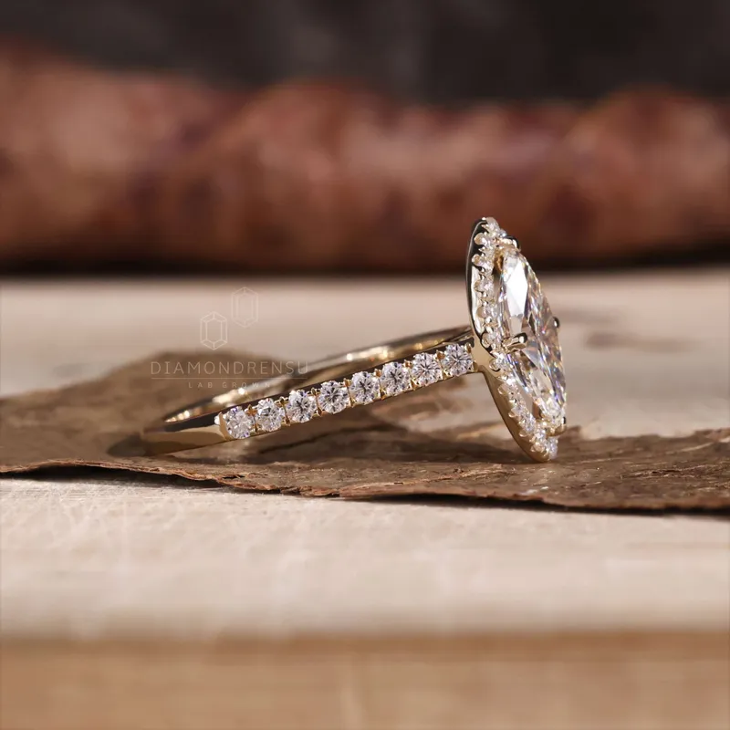 1.02 CT Marquise Cut Lab Grown Diamond Engagement Ring vy 5