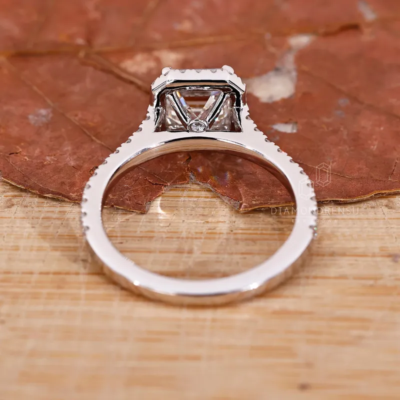1.37 CT Asscher Cut H/VS1 Lab Grown Diamond Halo Engagement Ring view 4