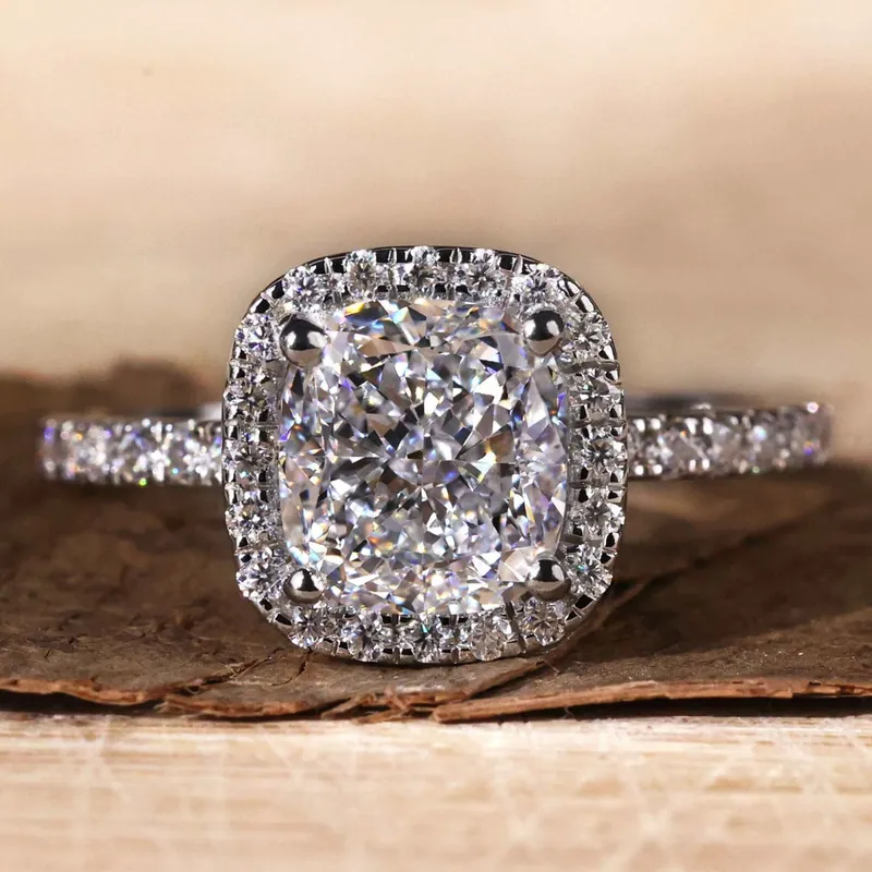 2 carat Cushion Cut Diamond Ring, E/VVS2 Lab Grown Diamond Ring, IGI Certified cushion cut engagement ring
