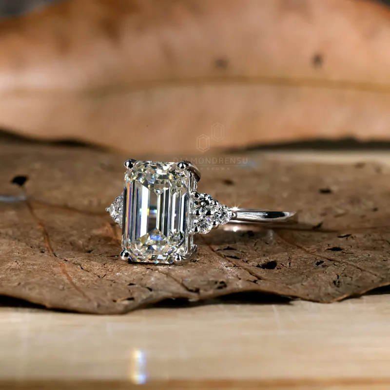 3.0 CT Emerald Cut Lab Grown Diamond Engagement Ring, I/VS IGI Certified Diamond Ring view 4