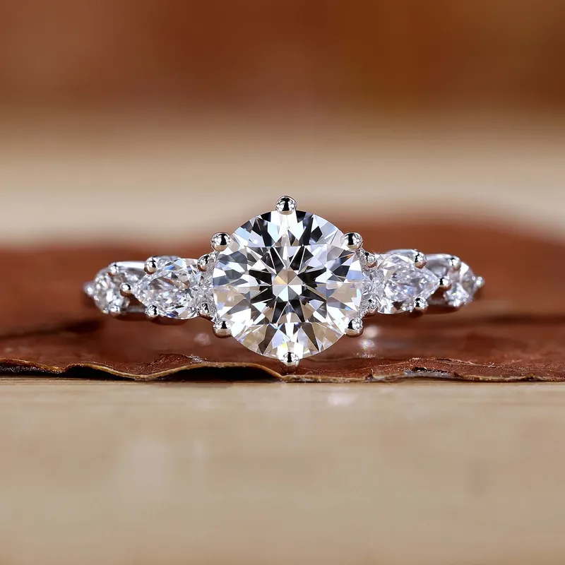 Chic Simple Engagement Rings - Modern Elegance round cut engagement ring