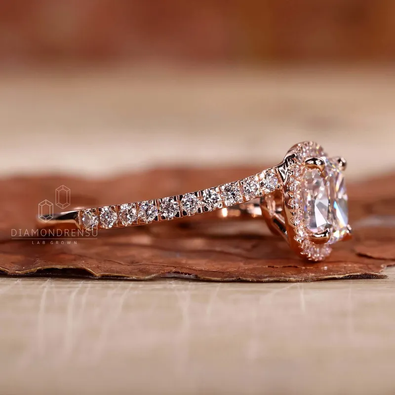 Cushion Cut Lab Grown Diamond Halo Engagement Ring for Women vy 2