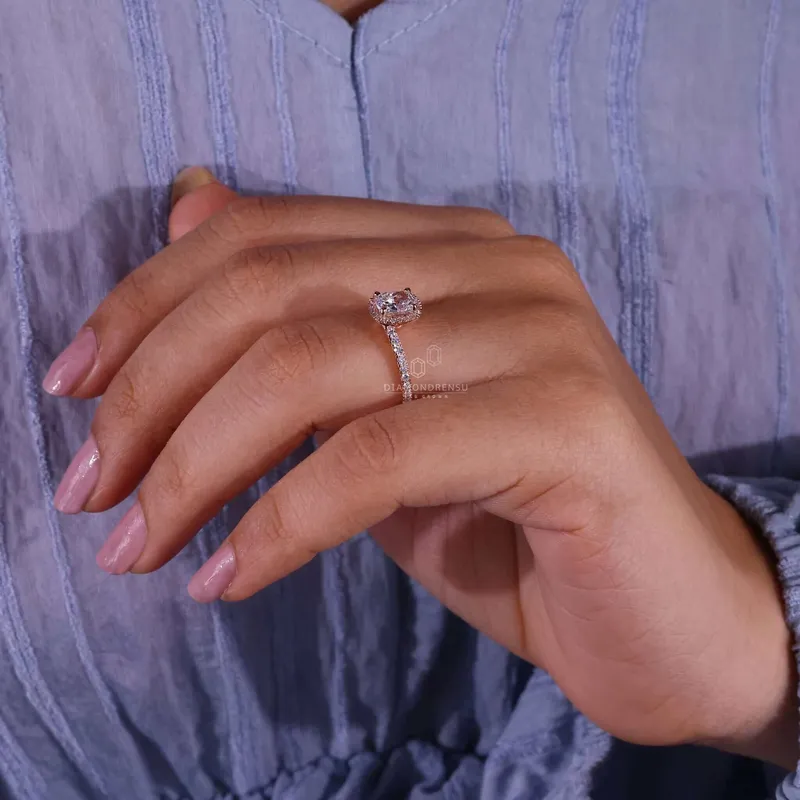Cushion Cut Lab Grown Diamond Halo Engagement Ring for Women vy 3