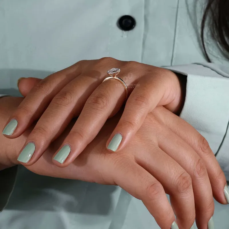 Emerald Cut Diamond Ring, Solitaire Engagement Ring vy 3