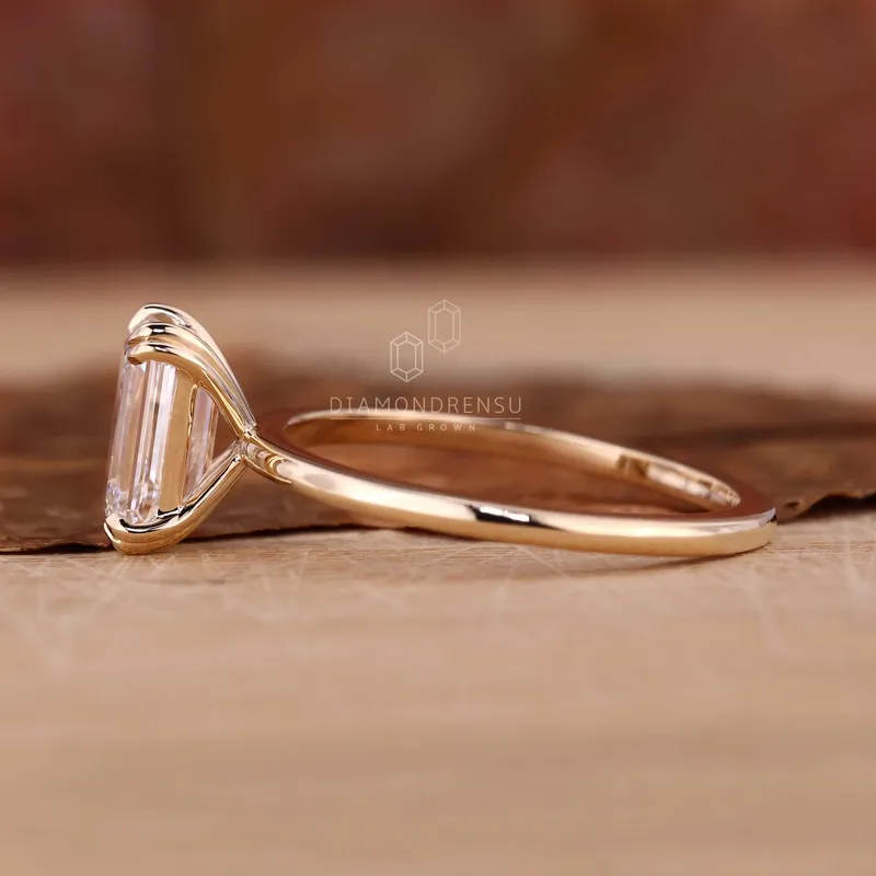 Emerald Cut Diamond Ring, Solitaire Engagement Ring vy 5