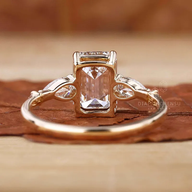 Emerald and Pear Cut Lab Grown Diamond Engagement Ring for Her vy 6
