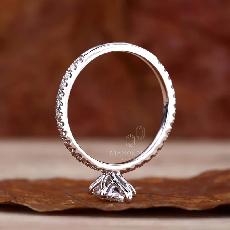 IGI Certified 1.0 CT Marquise Cut Lab Grown Diamond Pave Engagement Ring vy 3