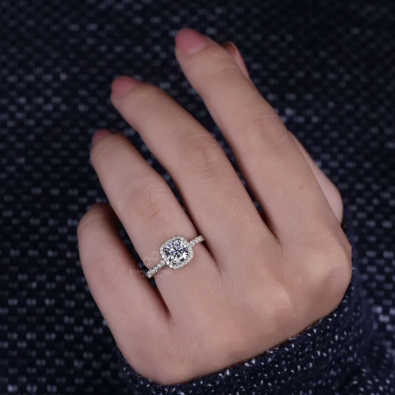 IGI Certified 1.06 CT Round Lab Grown Diamond Halo Engagement Ring vy 3