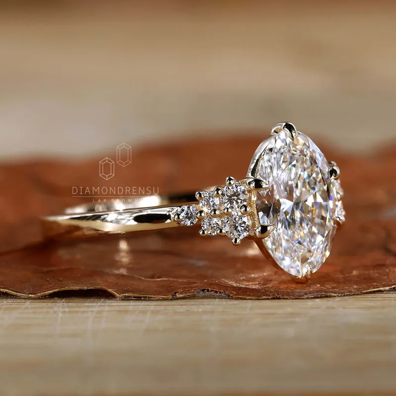 Oval Diamond Engagement Ring A Classic Choice for Love vy 2