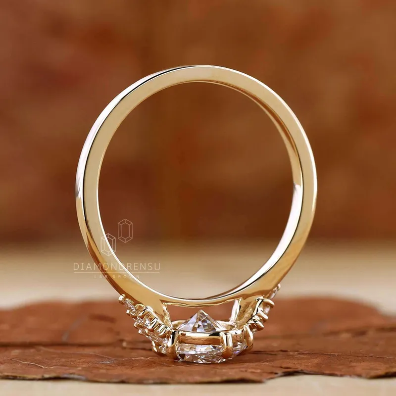 Oval Diamond Engagement Ring A Classic Choice for Love vy 4
