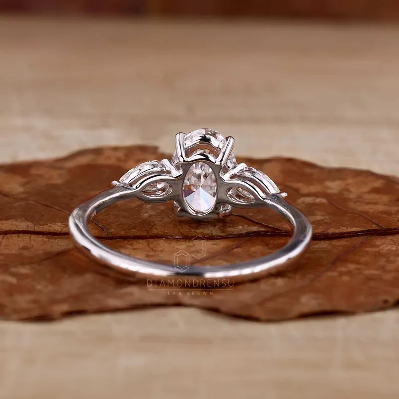 Oval Diamond Engagement Ring, Three Stone Lab Grown Diamond Ring vy 4