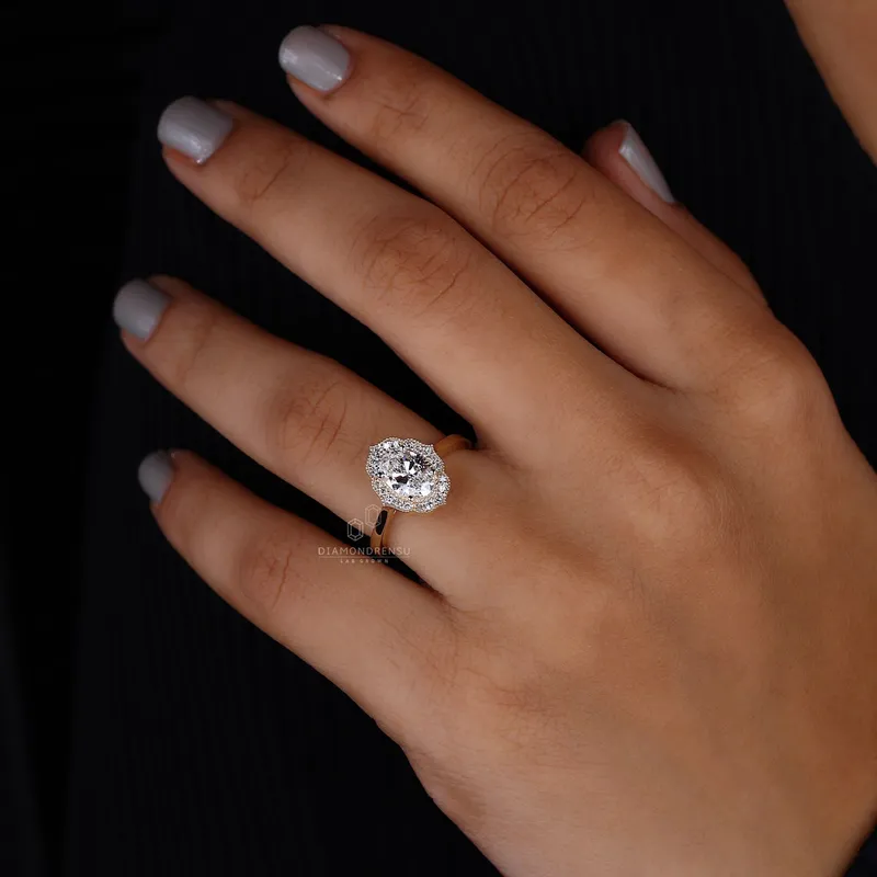 Oval Halo Engagement Ring for a Lasting Impression vy 6