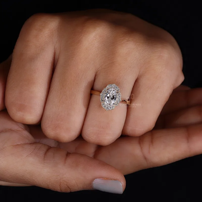Oval Halo Engagement Ring for a Lasting Impression vy 8