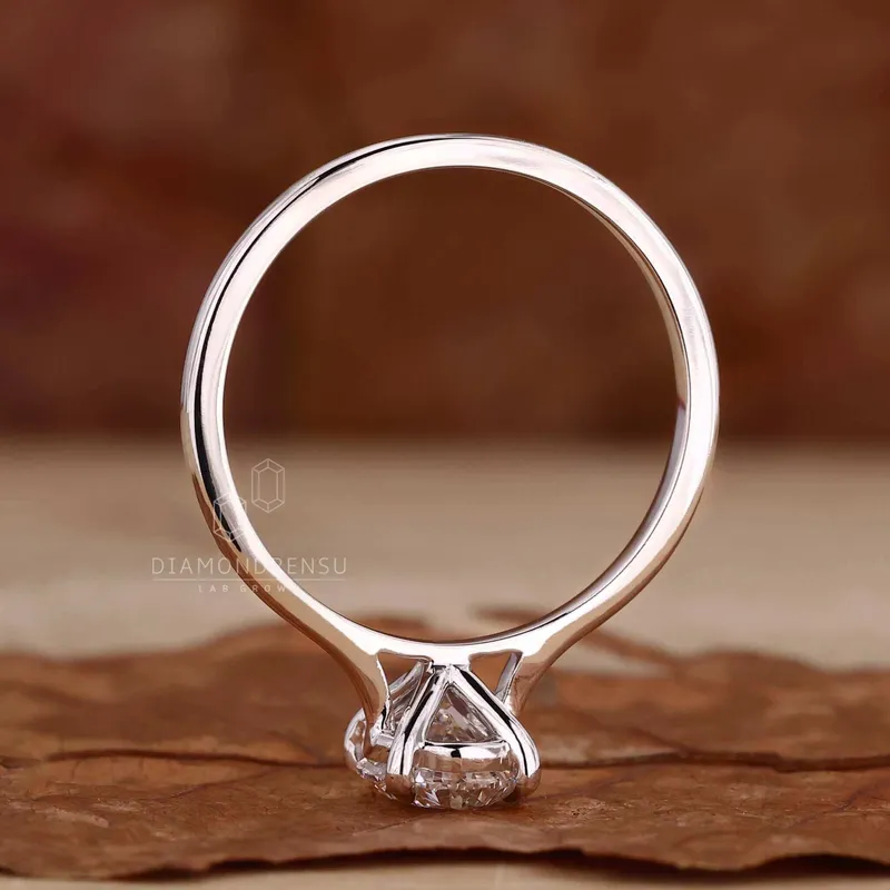 Oval Lab Grown Diamond Ring, Solitaire Engagement Ring vy 6
