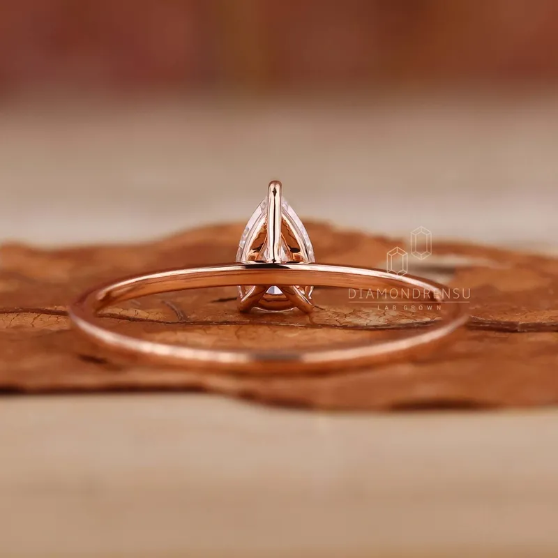 Pear Shaped Lab Grown Diamond Engagement Ring for Women vy 6