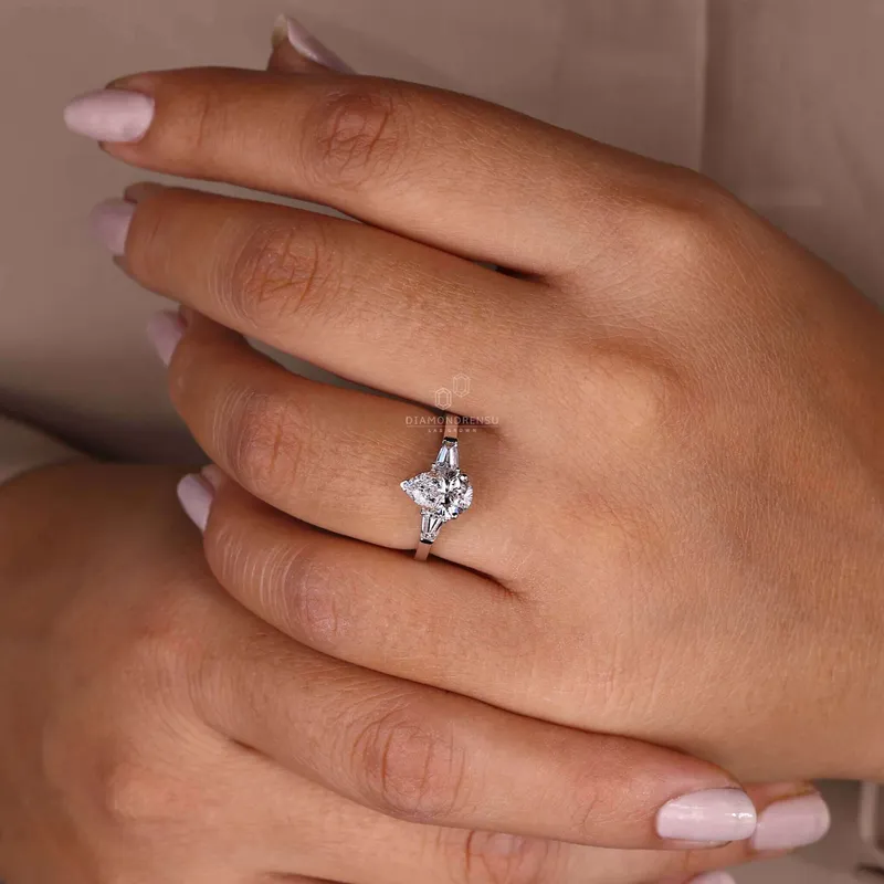 Pear Shaped Lab Grown Diamond Three Stones Engagement Ring vy 4