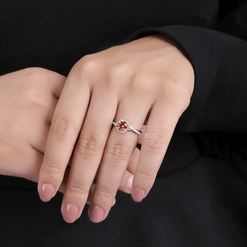 Pink Lab Grown Diamond Ring, 0.81 CT Round Pink Lab Grown Diamond Engagement Ring view 2