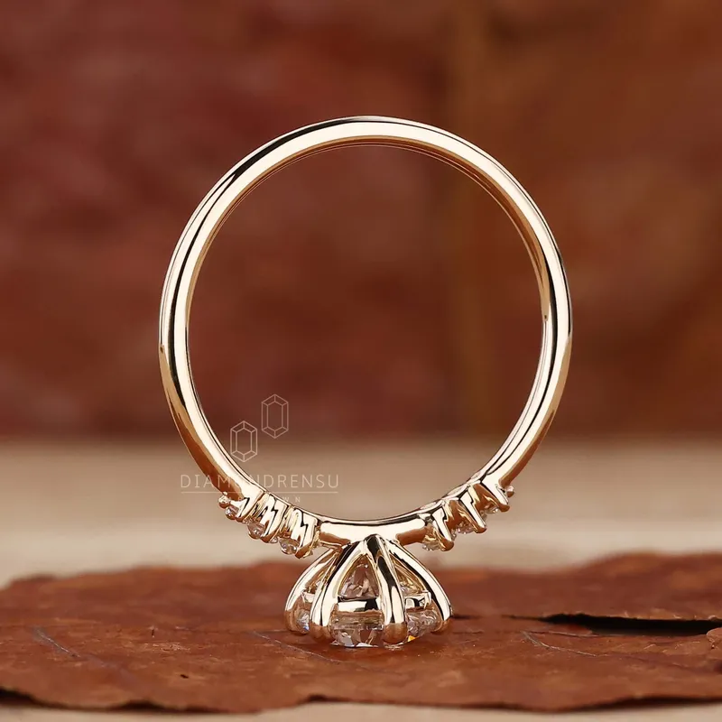 Round Diamond Engagement Ring, Six Prong Lab Grown Diamond Ring vy 4