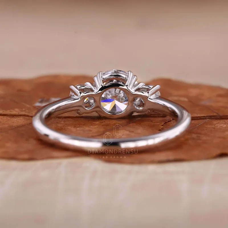 Round Lab Created Diamond Three Stone Engagement Ring for Women vy 5