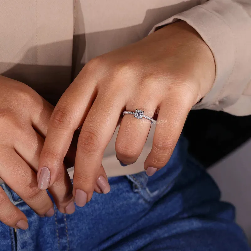 Round Lab Grown Diamond Minimalist Ring vy 3