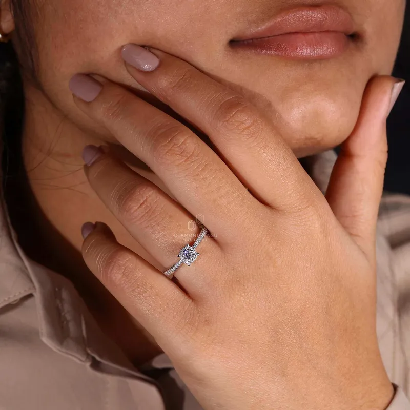 Round Lab Grown Diamond Minimalist Ring vy 4