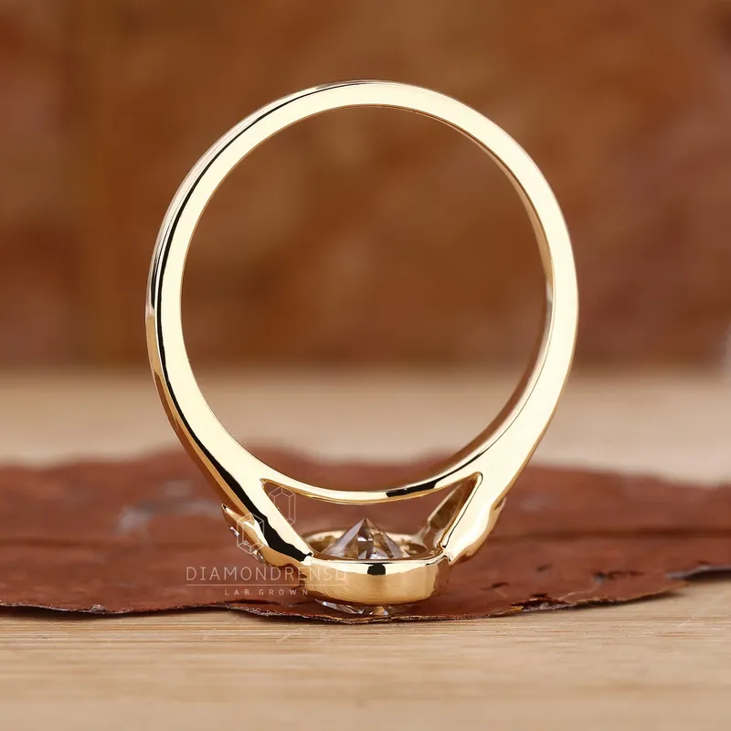 Three Stone Oval Engagement Ring Modern Beauty view 5