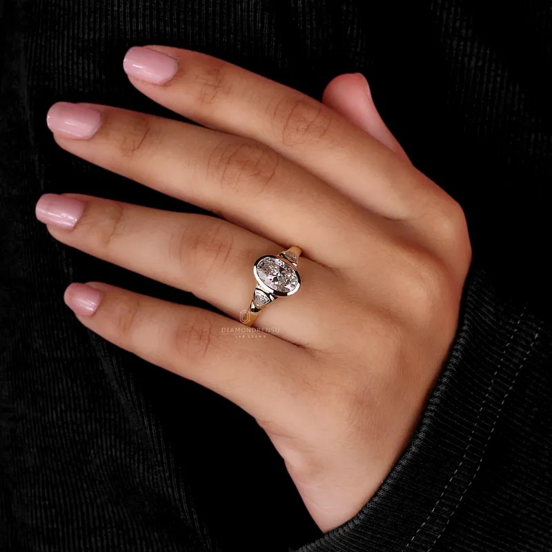 Three Stone Oval Engagement Ring Modern Beauty view 8