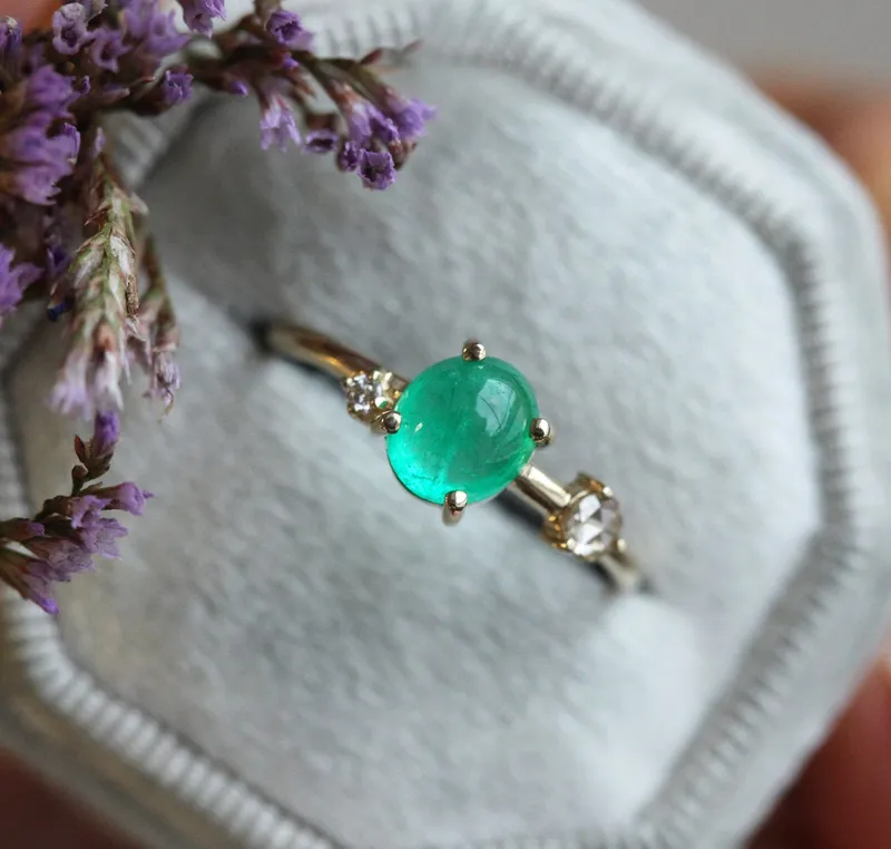 DIANA OVAL EMERALD DIAMOND RING view 2