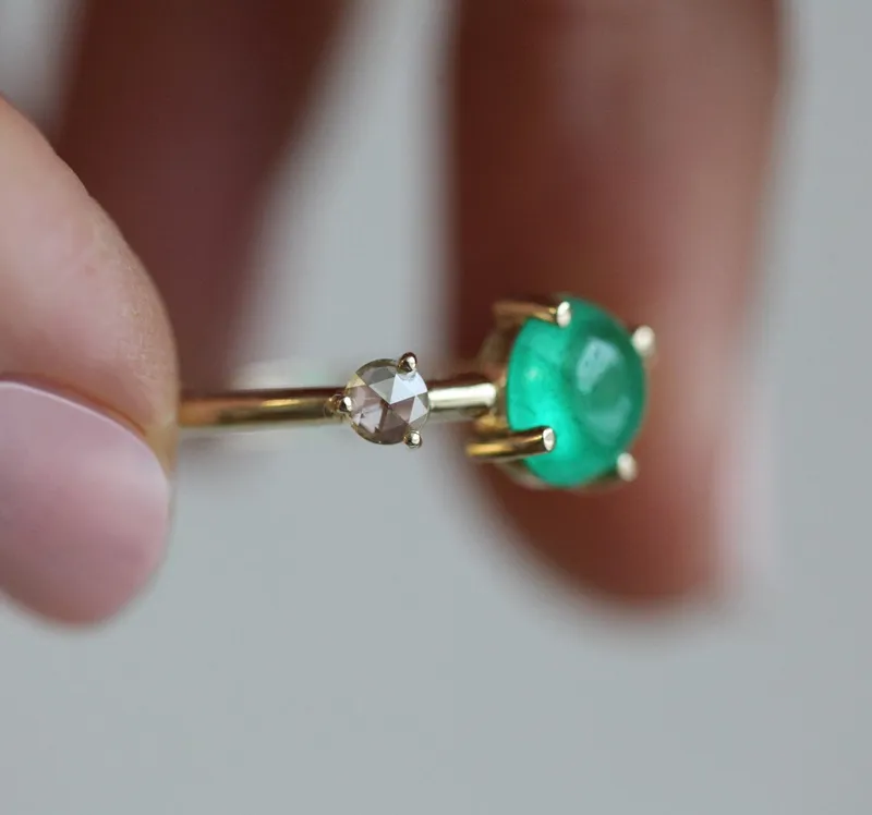 DIANA OVAL EMERALD DIAMOND RING view 9