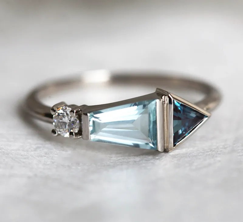 Dita Trapezoid-Cut Aquamarine Diamond Cluster Ring vy 8
