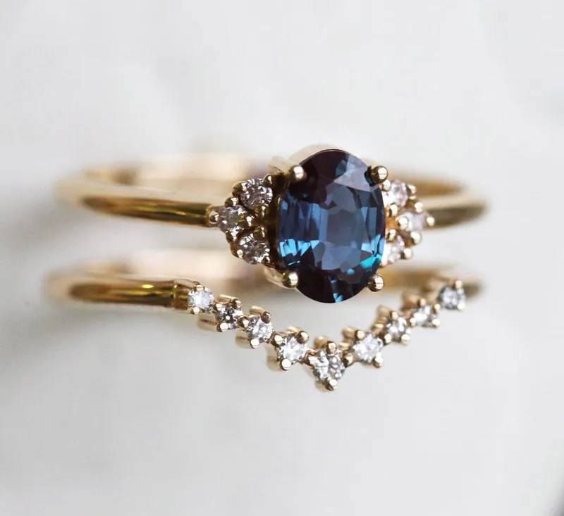 Dora Oval Alexandrite Ring view 11