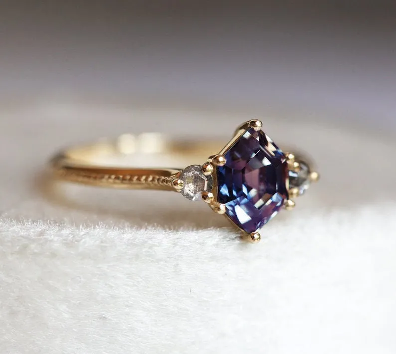 Dua Alexandrite Ring view 4