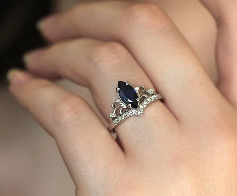 ELAINE BLUE SAPPHIRE DIAMOND RING view 4