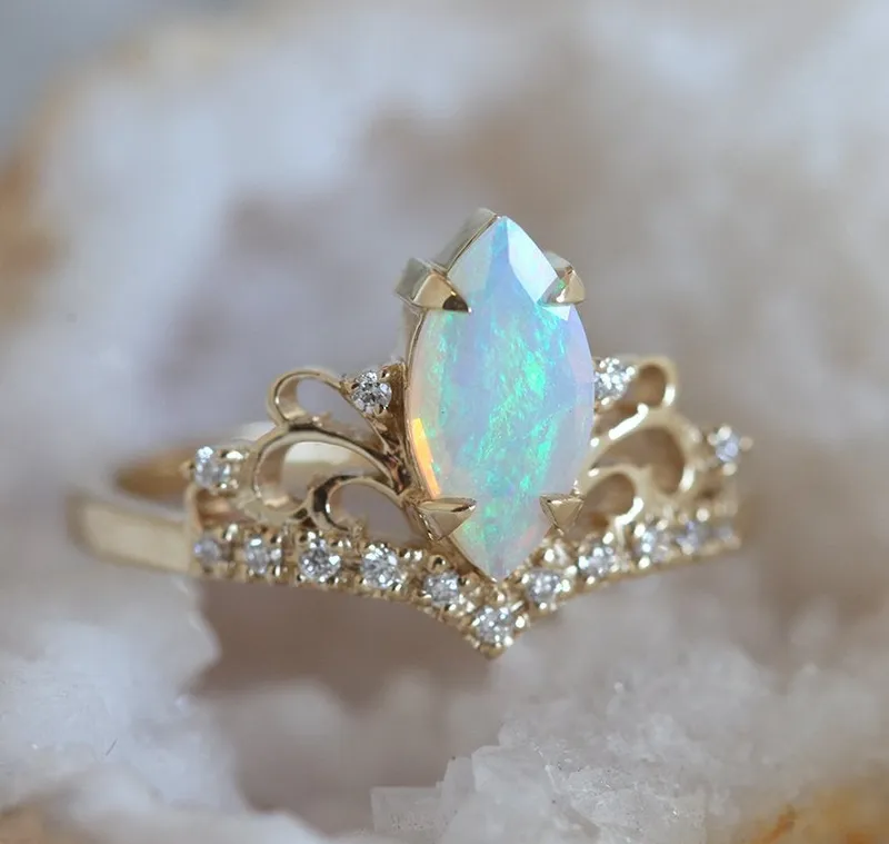 ELAINE MARQUISE OPAL RING vy 2