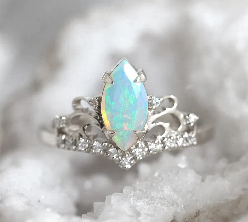 ELAINE MARQUISE OPAL RING vy 9