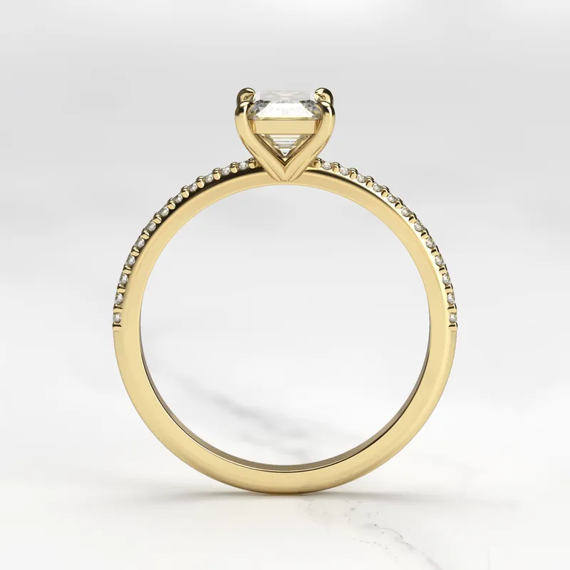 EMERALD HALF PAVE DIAMOND RING vy 10