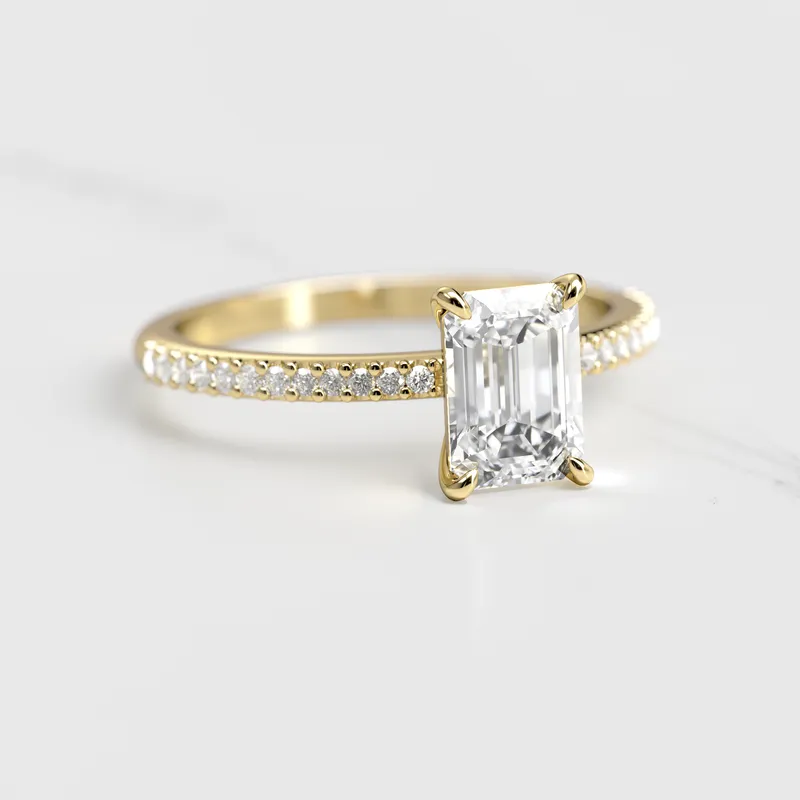 EMERALD HALF PAVE DIAMOND RING vy 4