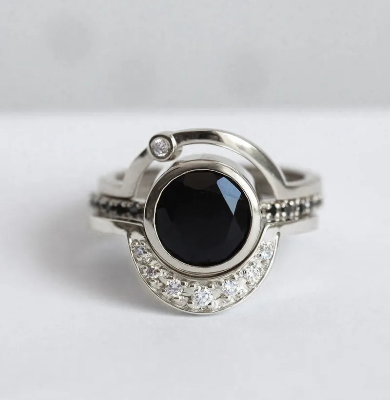 ECLIPSE 3-RING SET WITH ROUND BLACK DIAMOND view 9