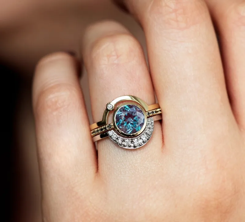 ECLIPSE ALEXANDRITE RING SET vy 2