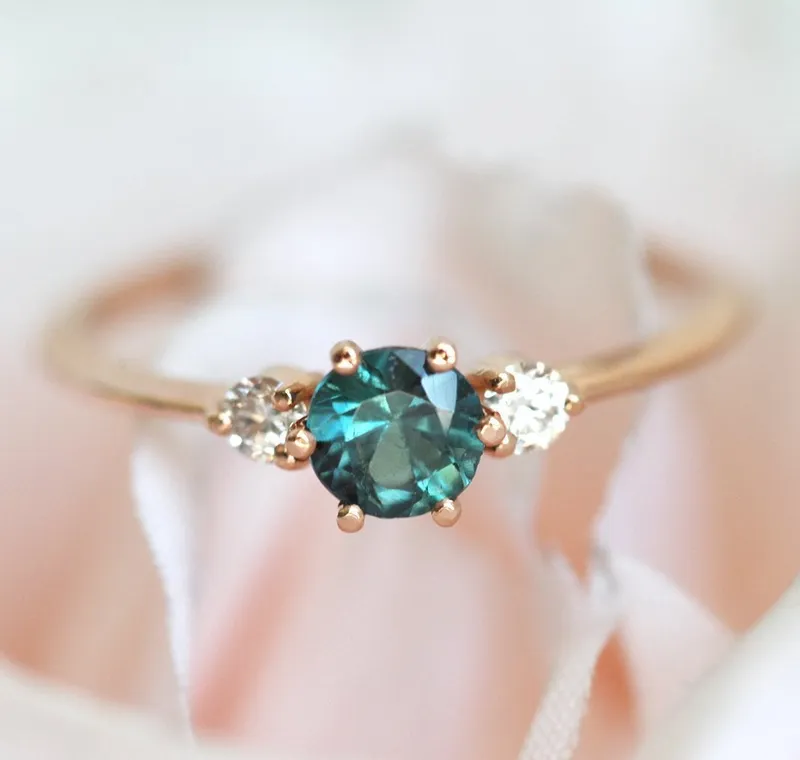 Elle Teal Sapphire Diamond Ring vy 3