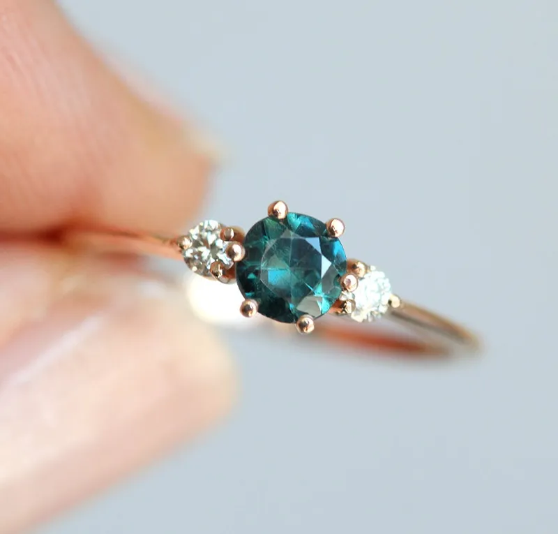 Elle Teal Sapphire Diamond Ring vy 5